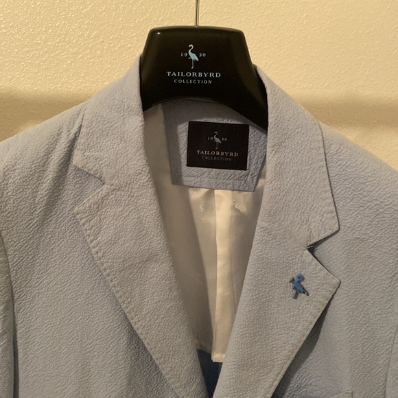 Lightweight - Picture 2 of 3